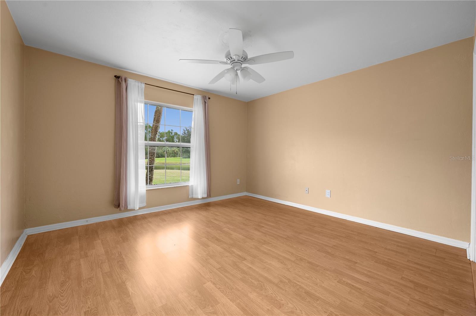 Image 35 of 43 For 6182 Knotty Pine Court