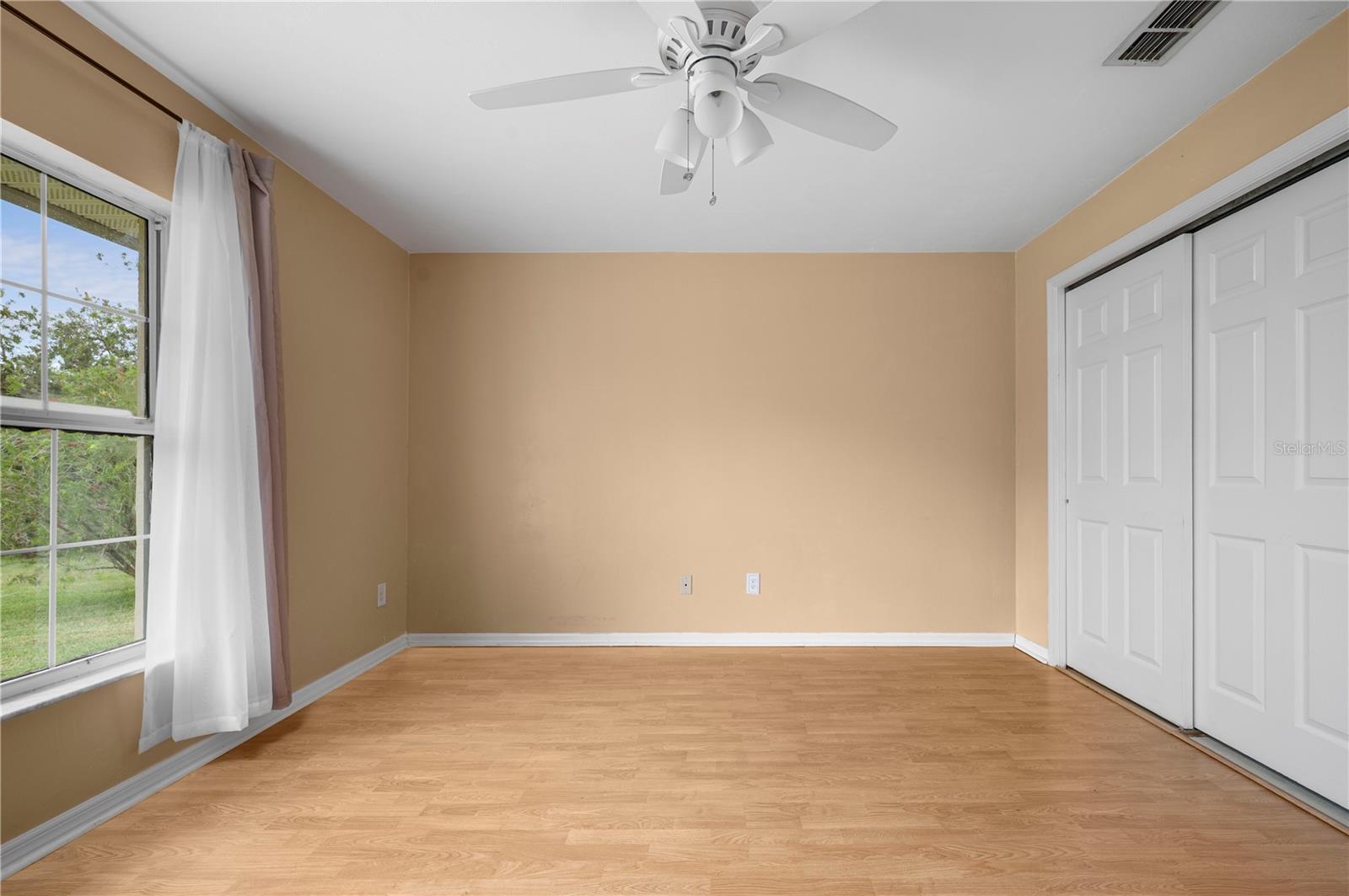 Image 37 of 43 For 6182 Knotty Pine Court