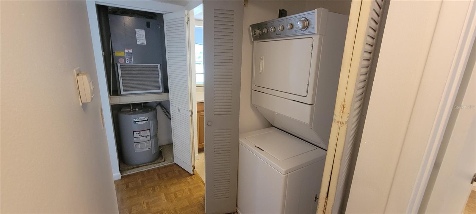 Image 5 of 16 For 140 Orchid Woods Court 17c