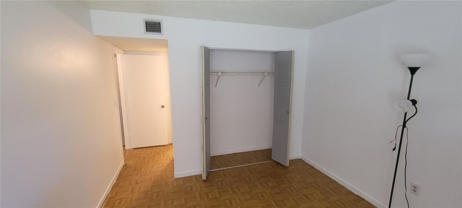 Image 9 of 16 For 140 Orchid Woods Court 17c