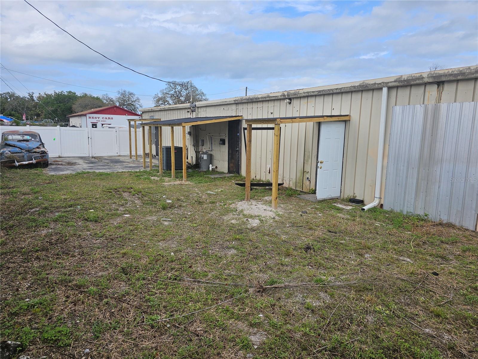 Image 13 of 14 For 5840 Ridgewood Avenue