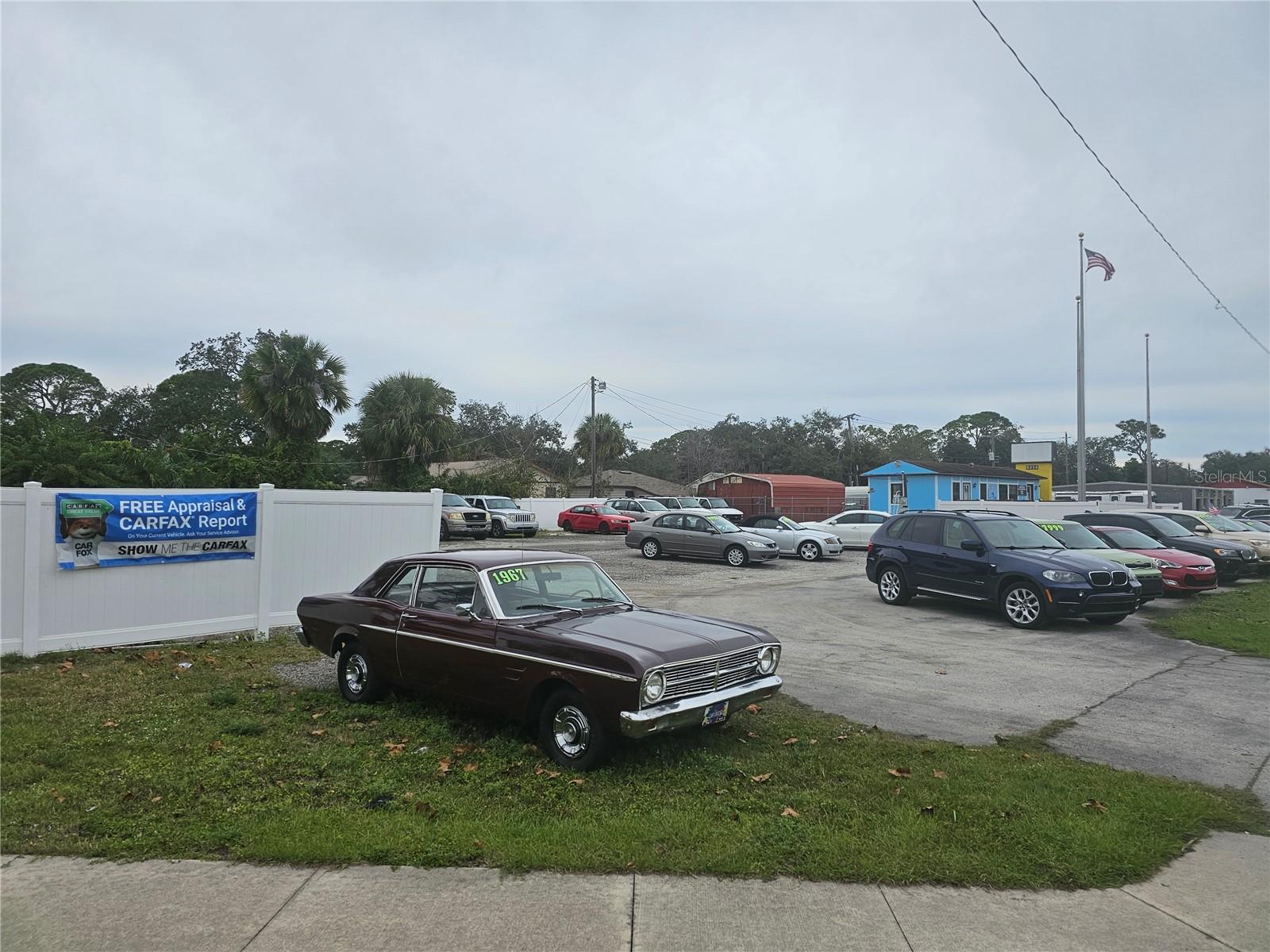 Image 8 of 14 For 5840 Ridgewood Avenue