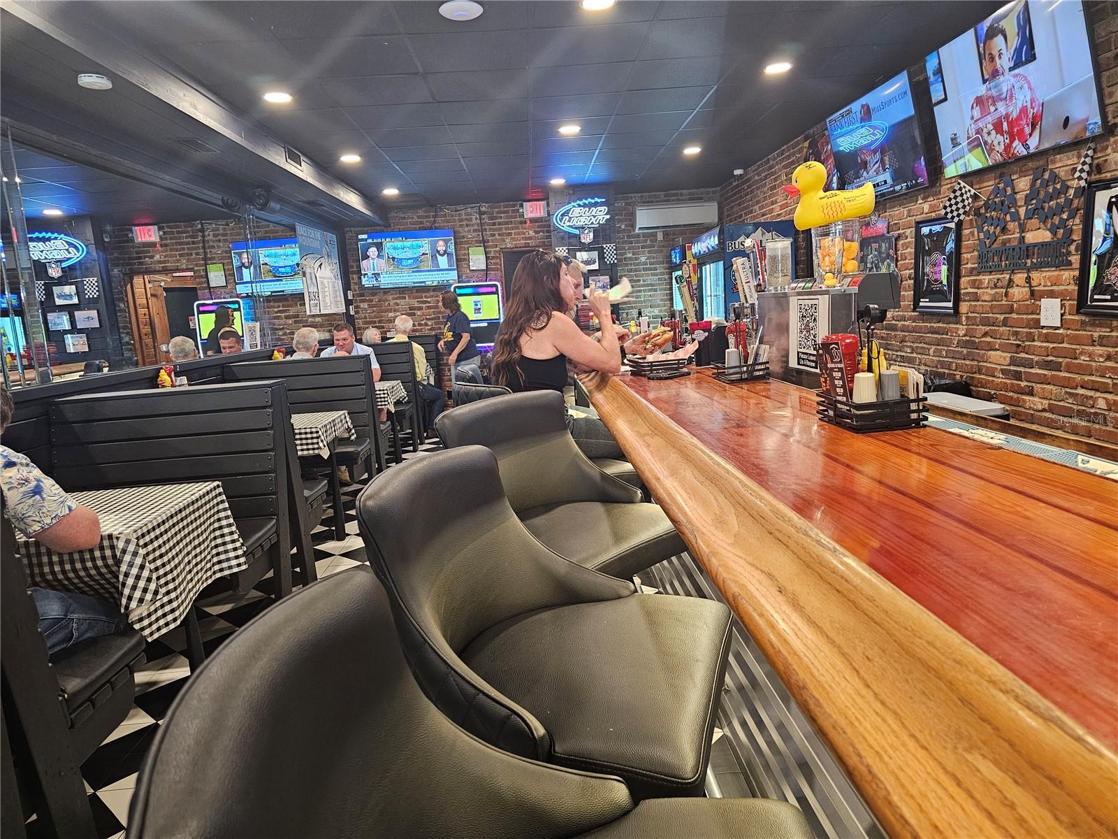 Image 11 of 17 For 747 International Speedway Boulevard