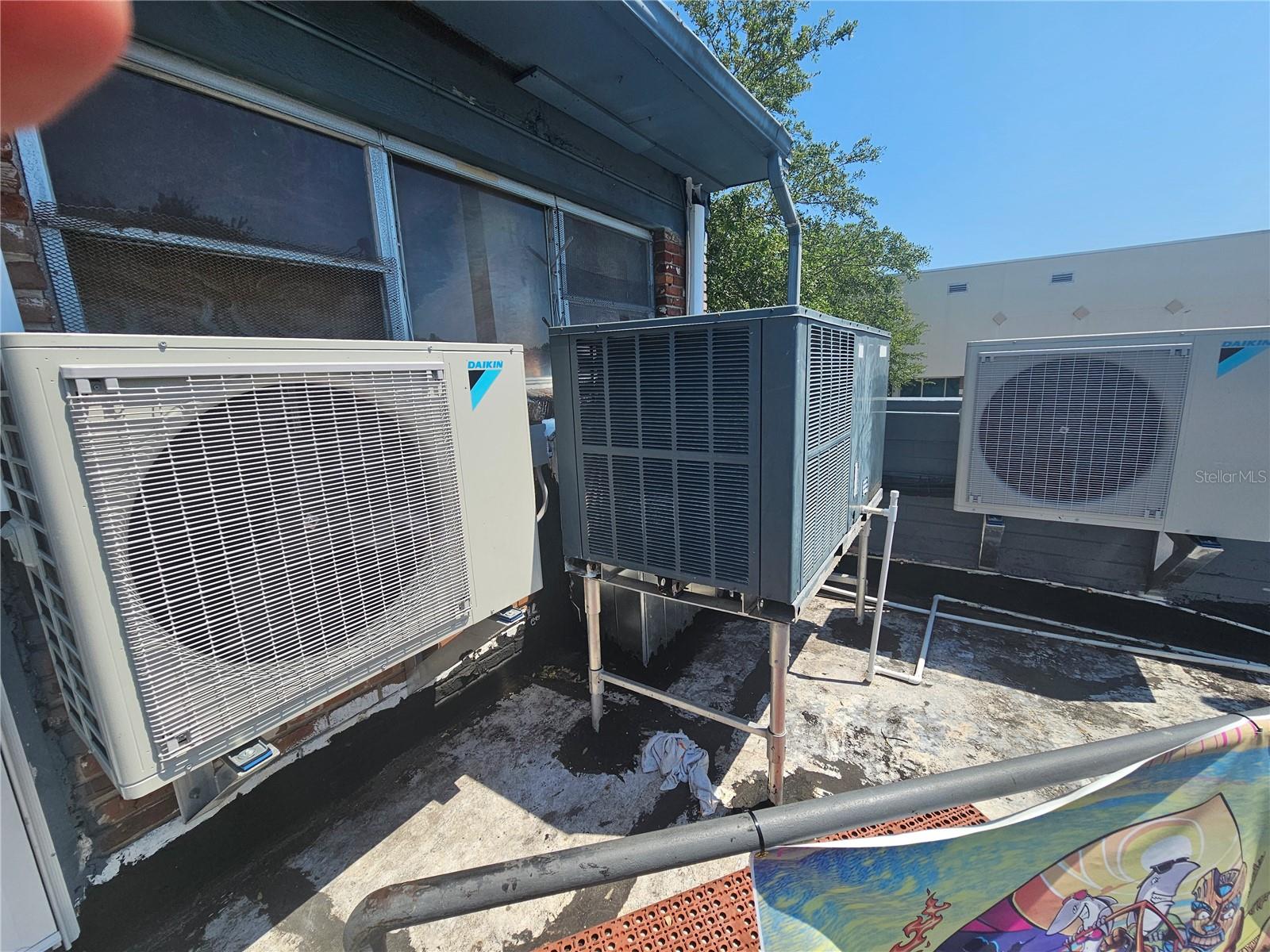 Image 13 of 17 For 747 International Speedway Boulevard