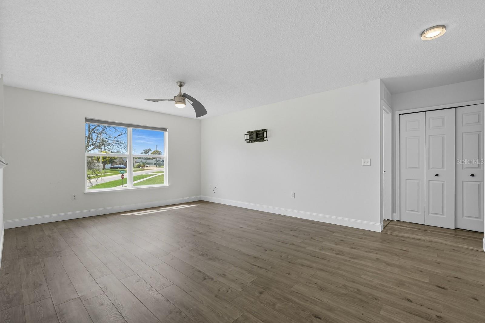 Image 27 of 74 For 1571 Timbercrest Drive