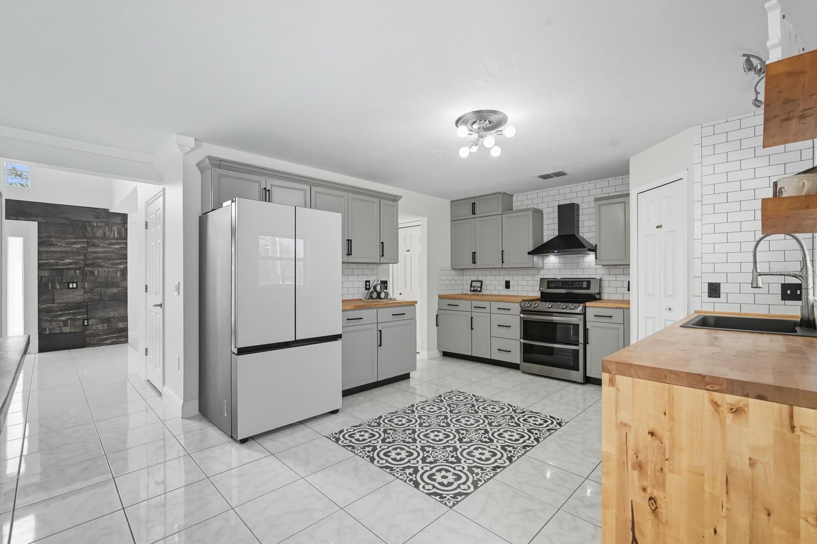 Image 31 of 74 For 1571 Timbercrest Drive
