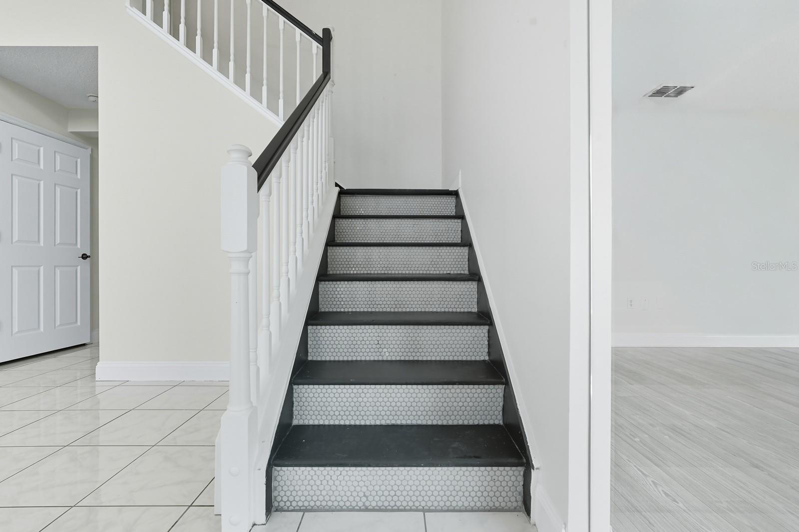 Image 37 of 74 For 1571 Timbercrest Drive