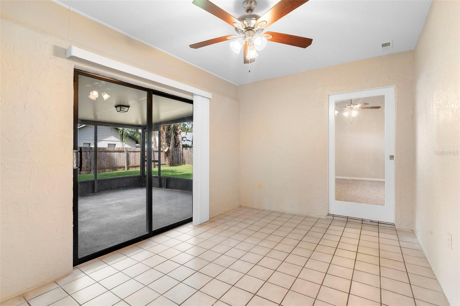 Image 15 of 51 For 1606 Red Clover Court