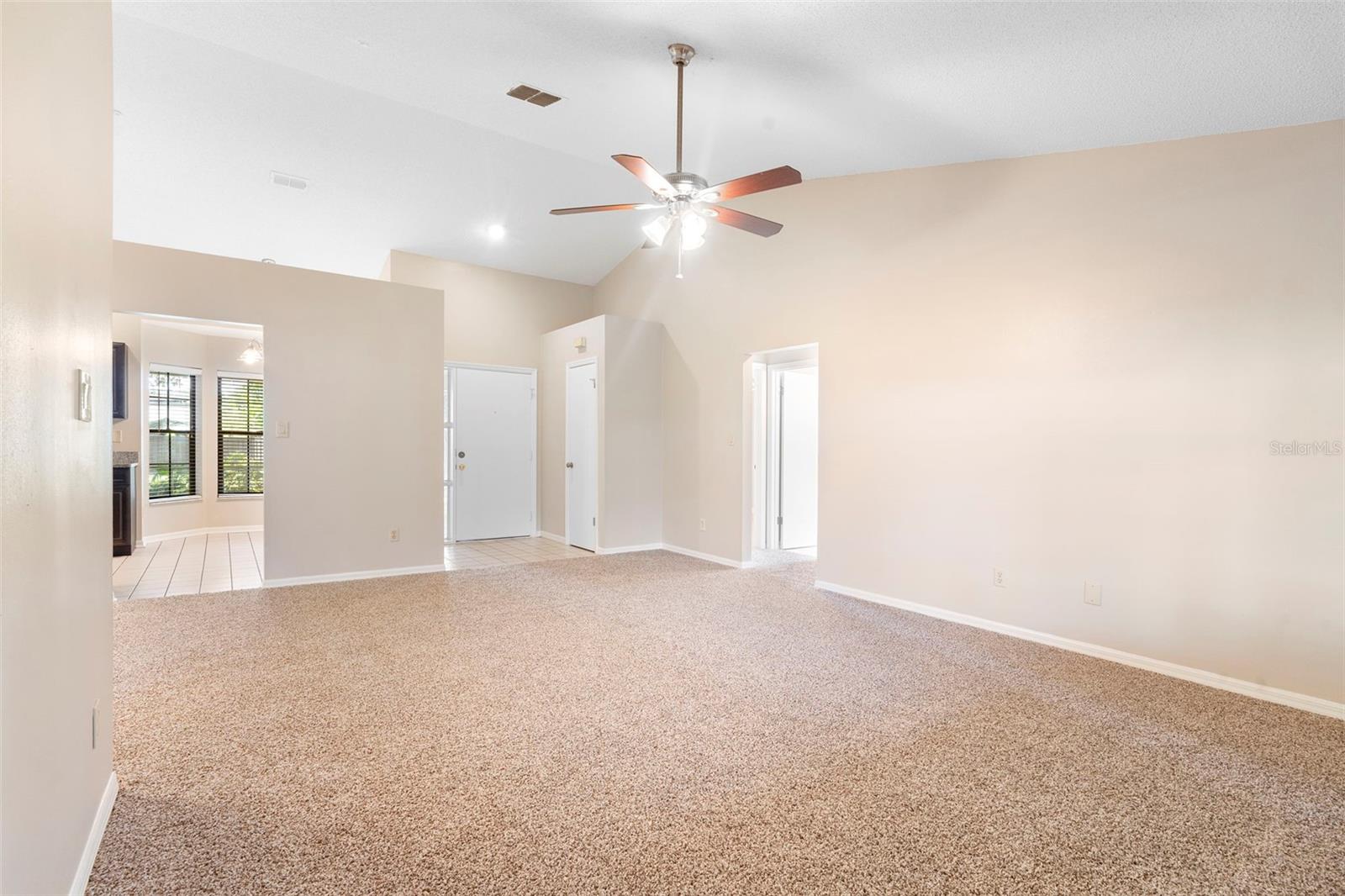 Image 17 of 51 For 1606 Red Clover Court