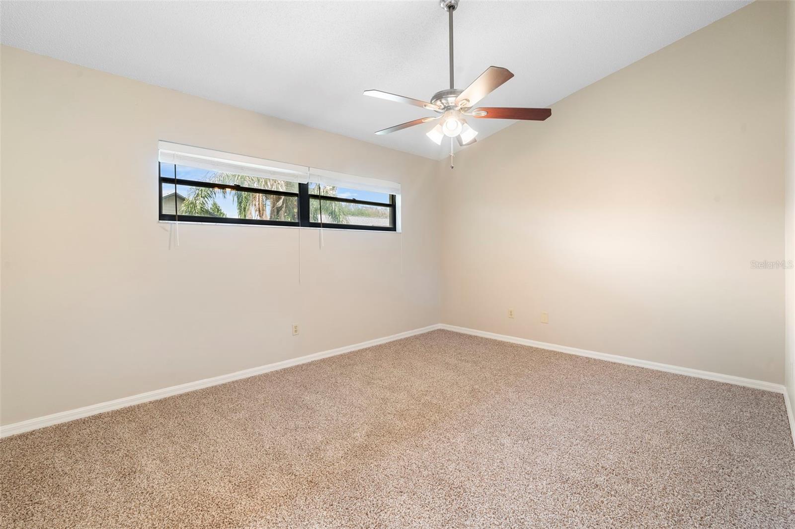 Image 29 of 51 For 1606 Red Clover Court
