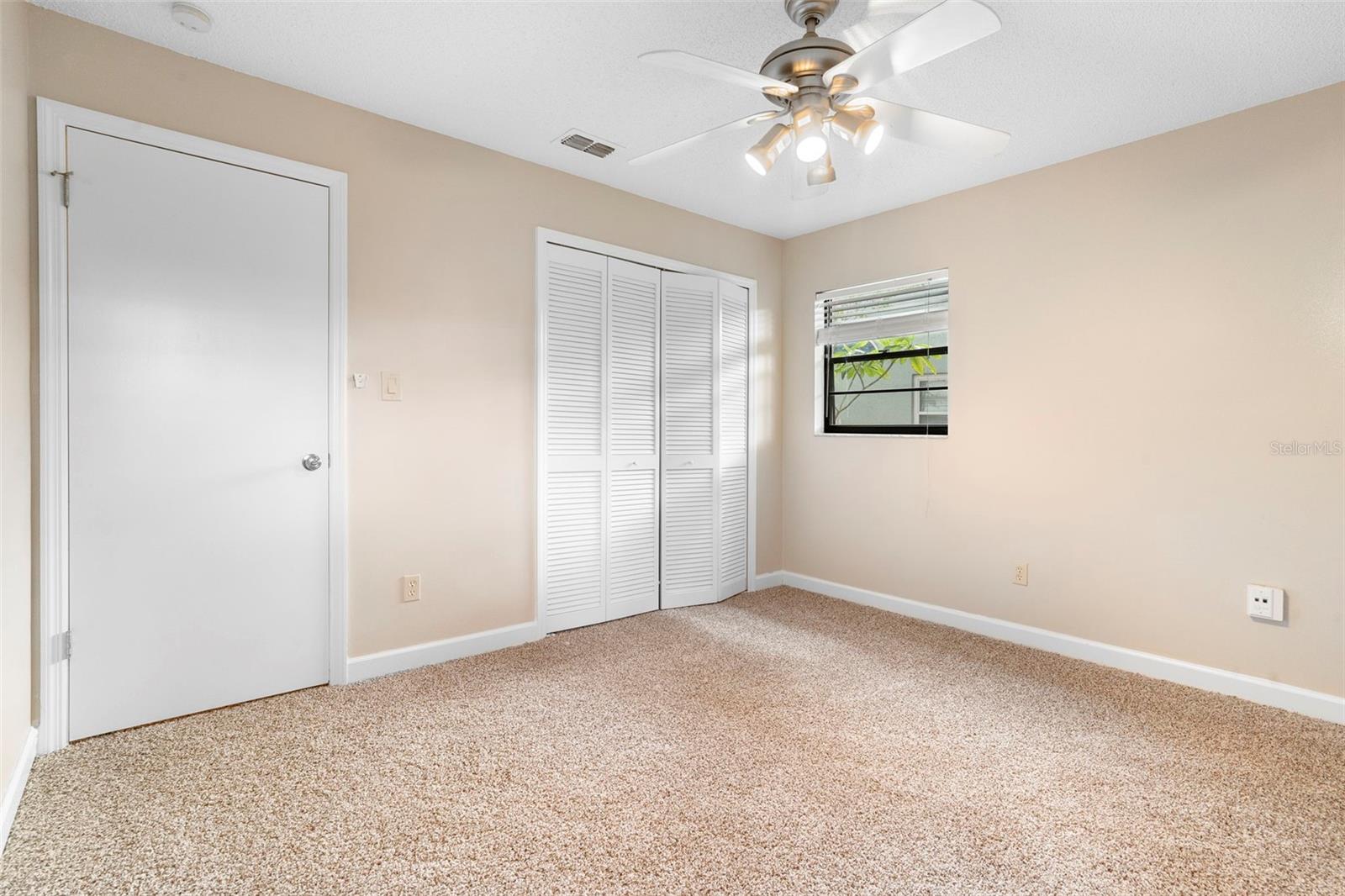 Image 31 of 51 For 1606 Red Clover Court