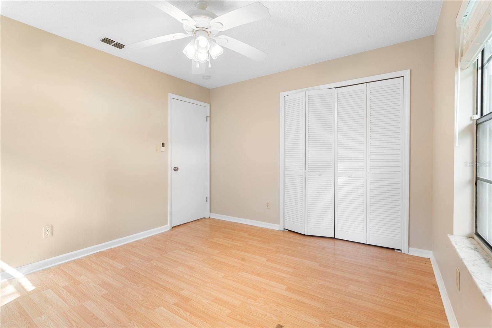 Image 36 of 51 For 1606 Red Clover Court