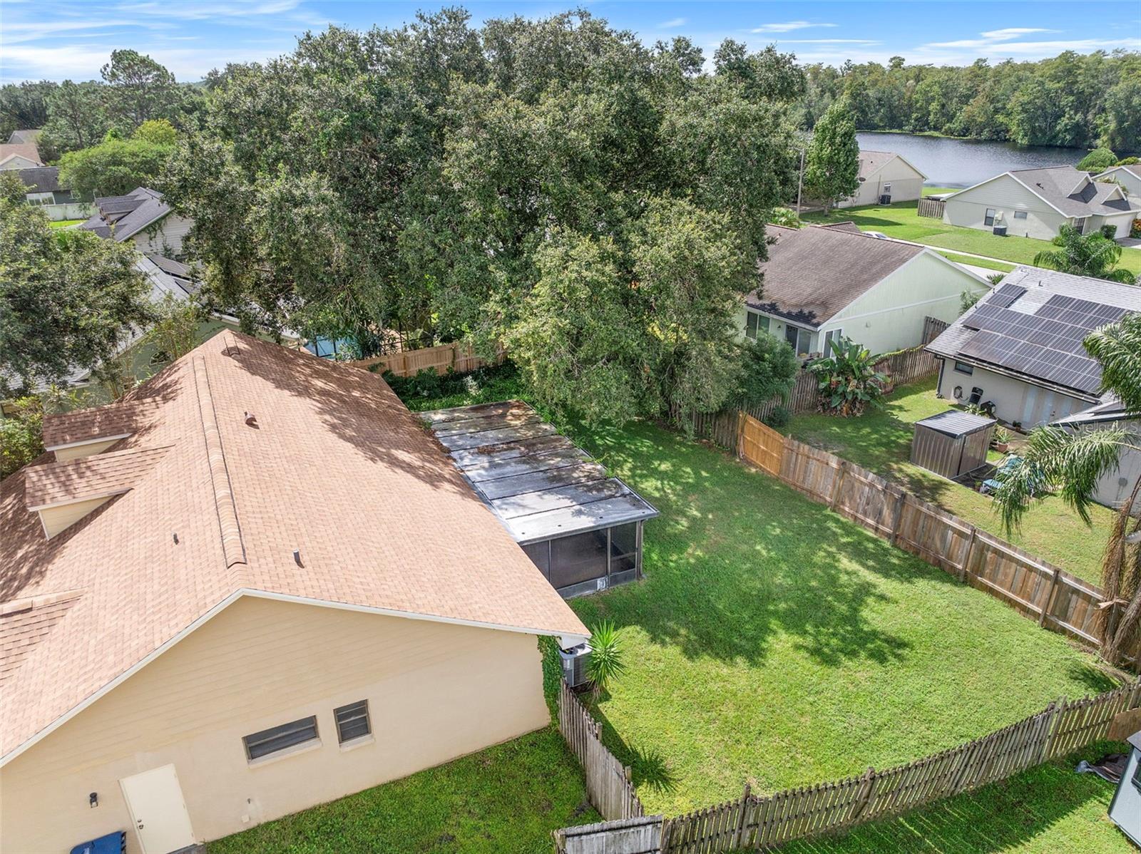 Image 46 of 51 For 1606 Red Clover Court
