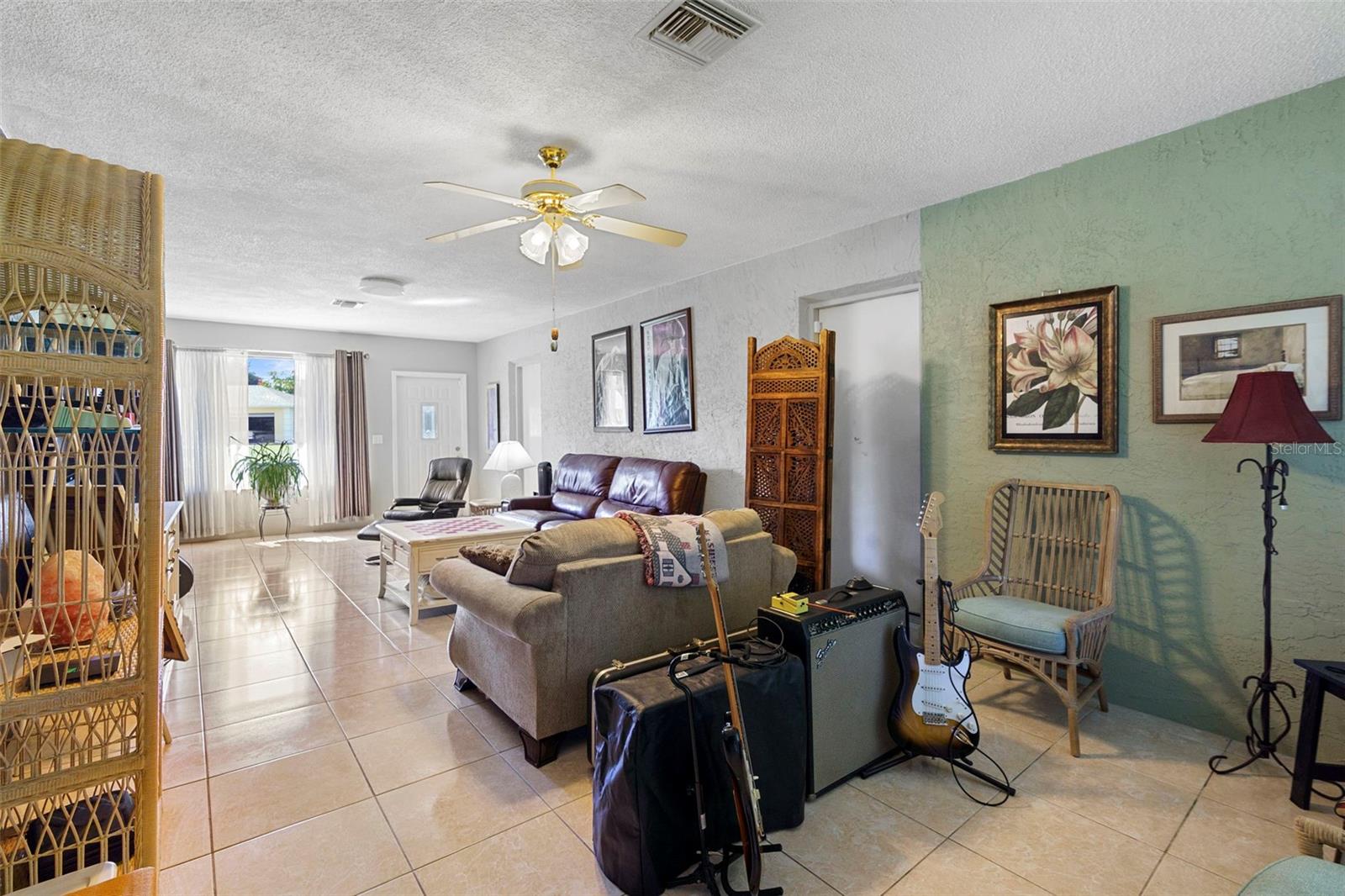 Image 15 of 39 For 1795 Ridgewood Street