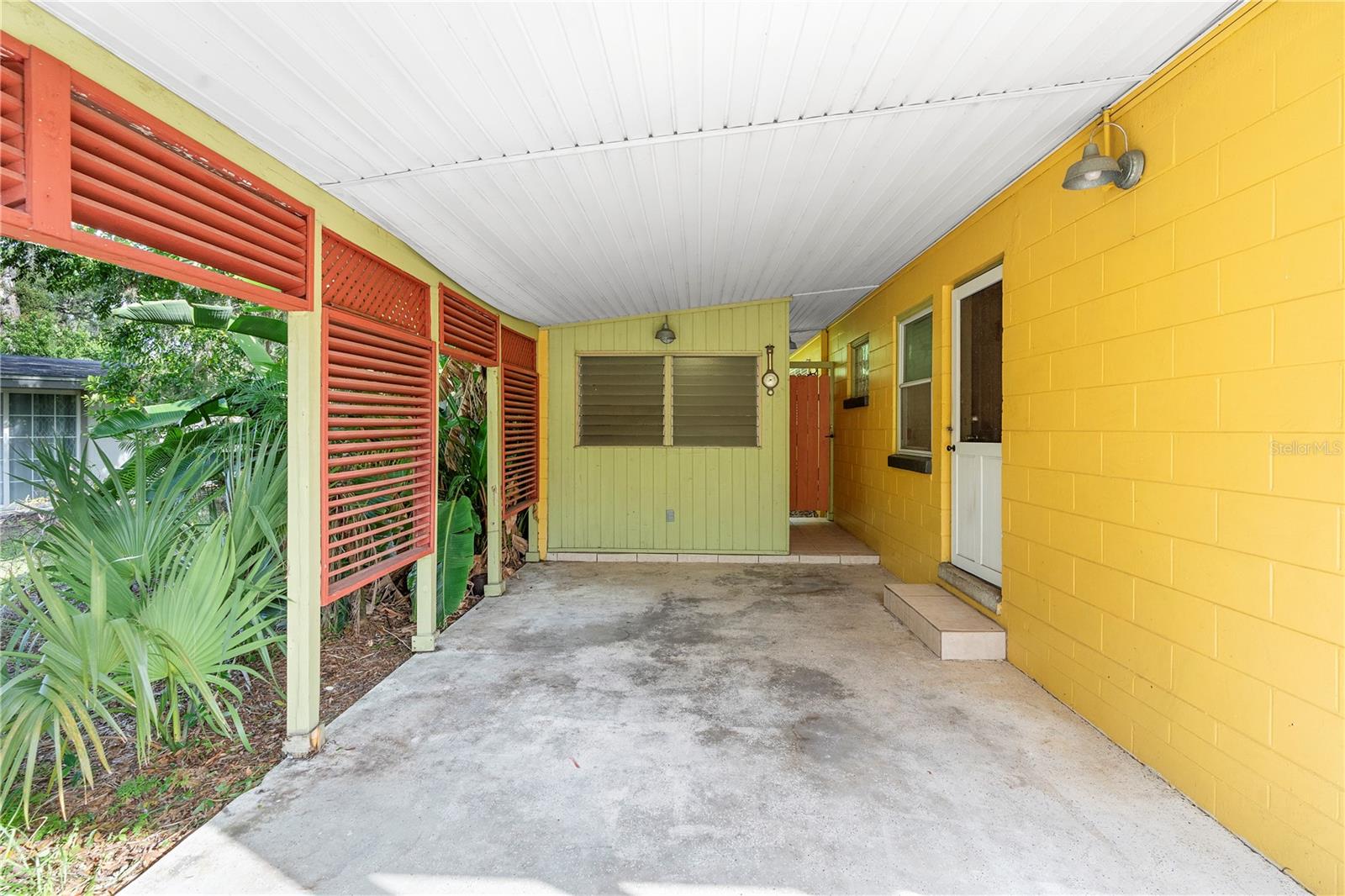 Image 16 of 20 For 205 Kentucky Avenue