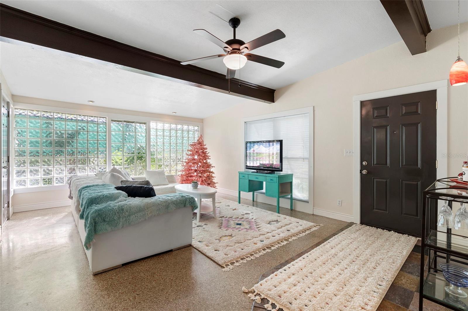 Image 4 of 20 For 205 Kentucky Avenue