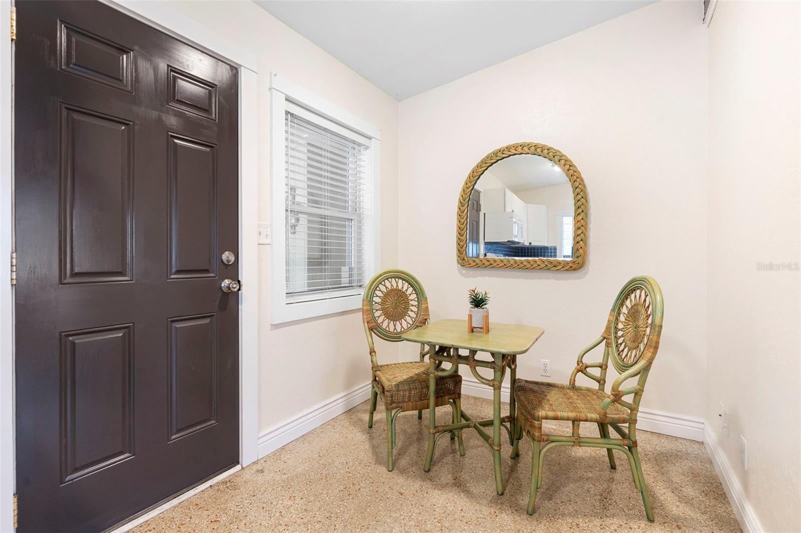 Image 9 of 20 For 205 Kentucky Avenue