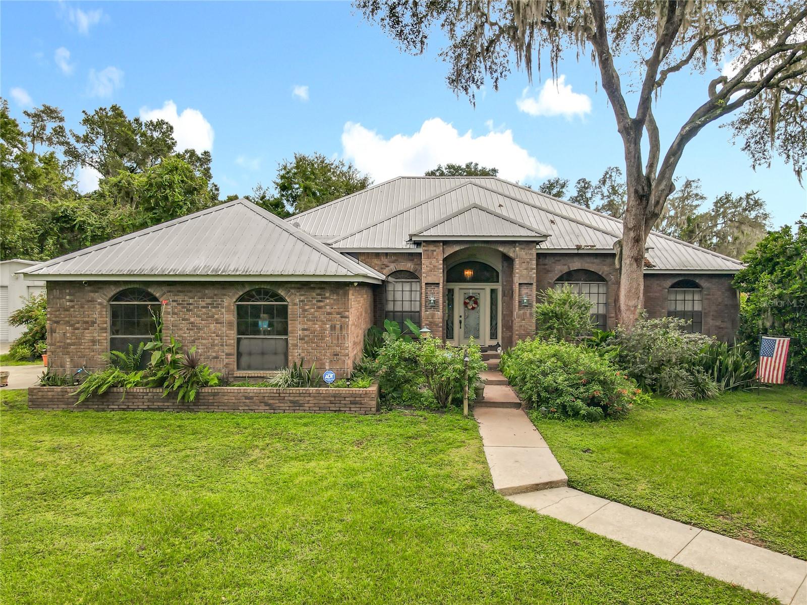 Details for 520 Forest Creek Run, DE LEON SPRINGS, FL 32130