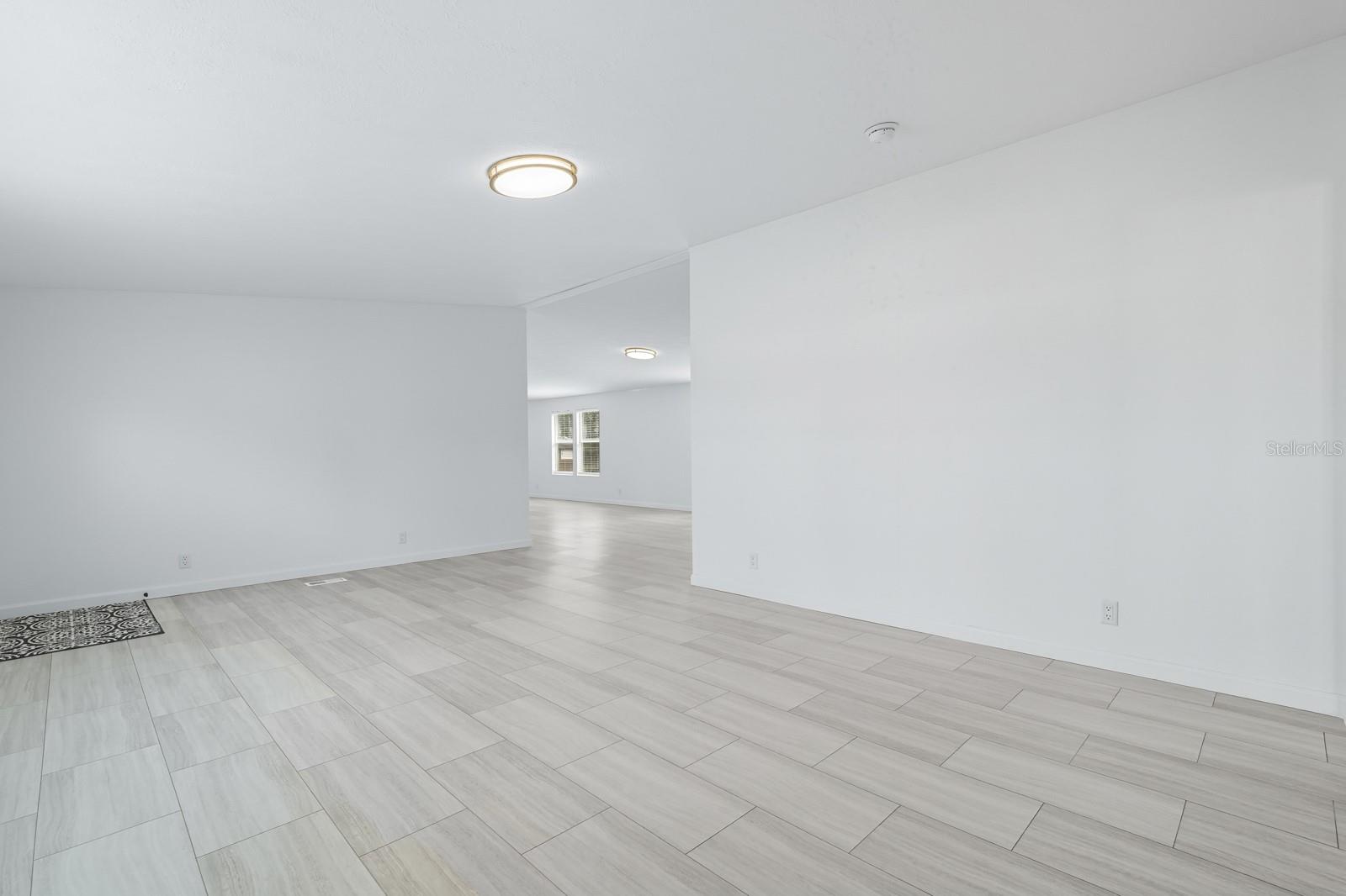 Image 8 of 47 For 1137 Yaupon Street