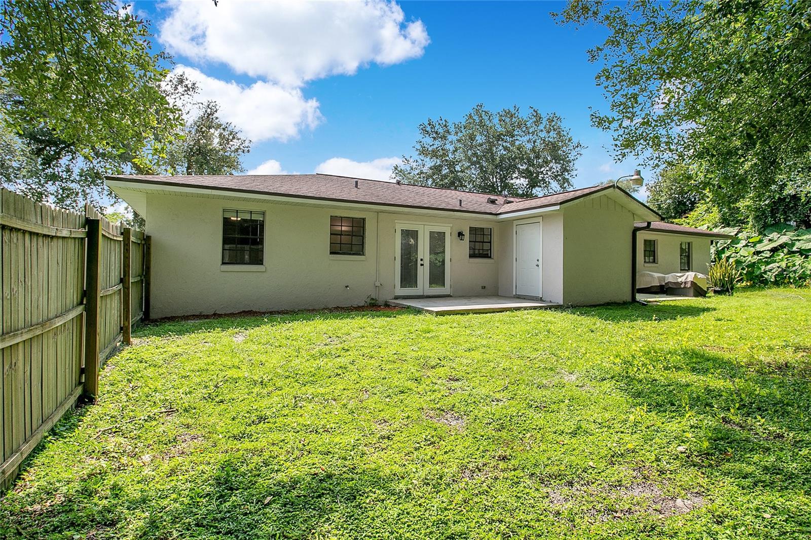 Image 18 of 20 For 1526 Boundary Street