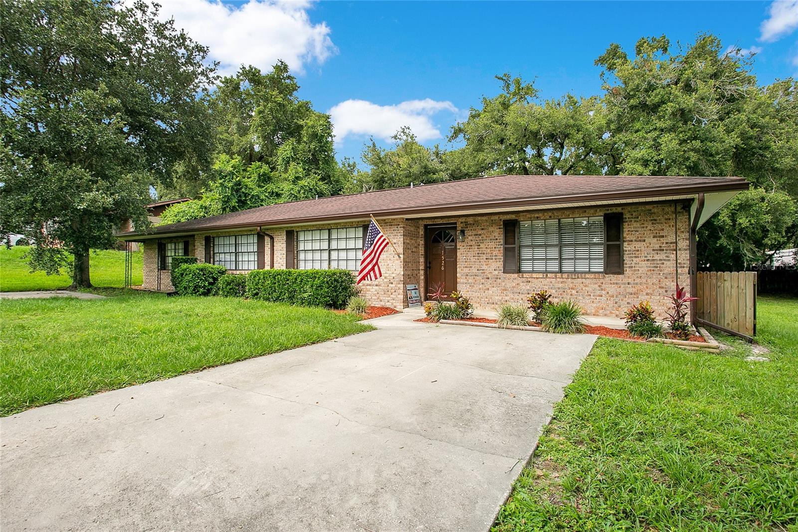 Image 2 of 20 For 1526 Boundary Street