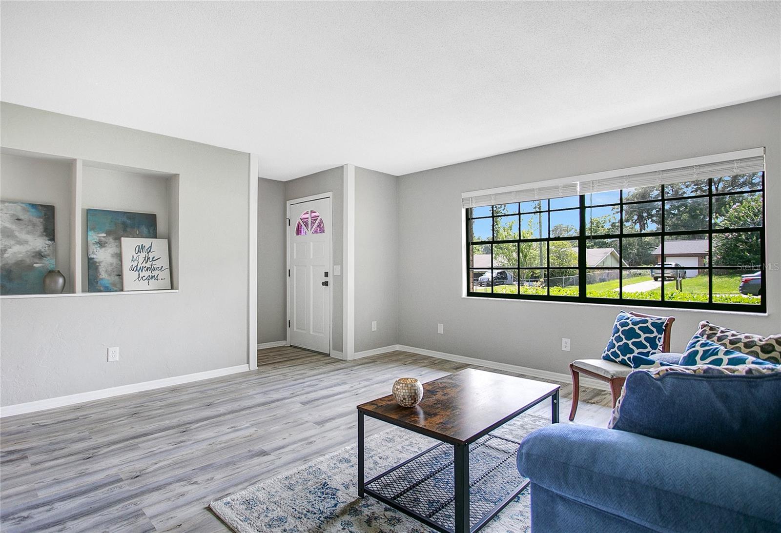 Image 4 of 20 For 1526 Boundary Street