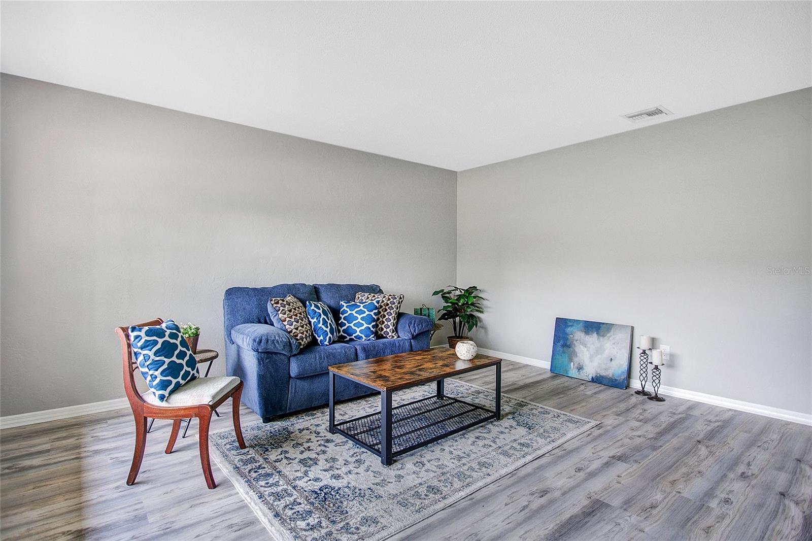 Image 7 of 20 For 1526 Boundary Street