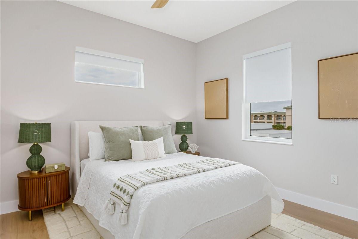Image 31 of 85 For 2050 Atlantic Avenue S
