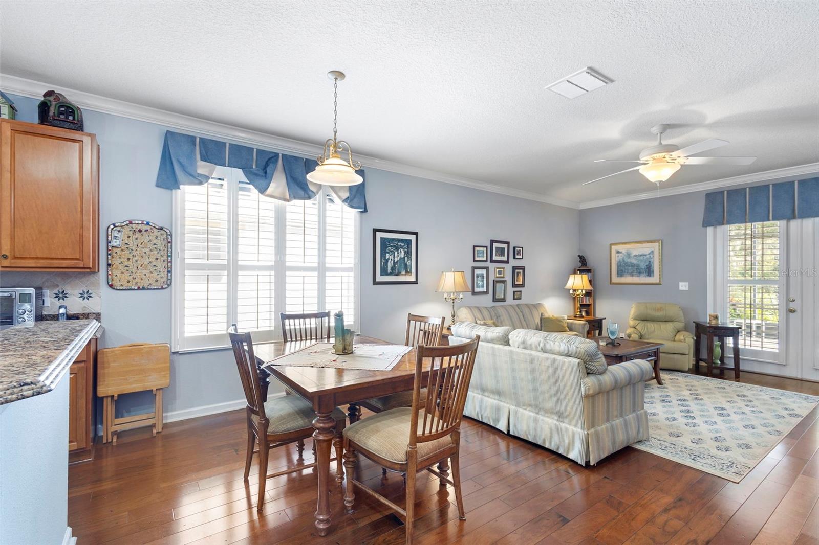 Image 9 of 23 For 516 Heron Point Way