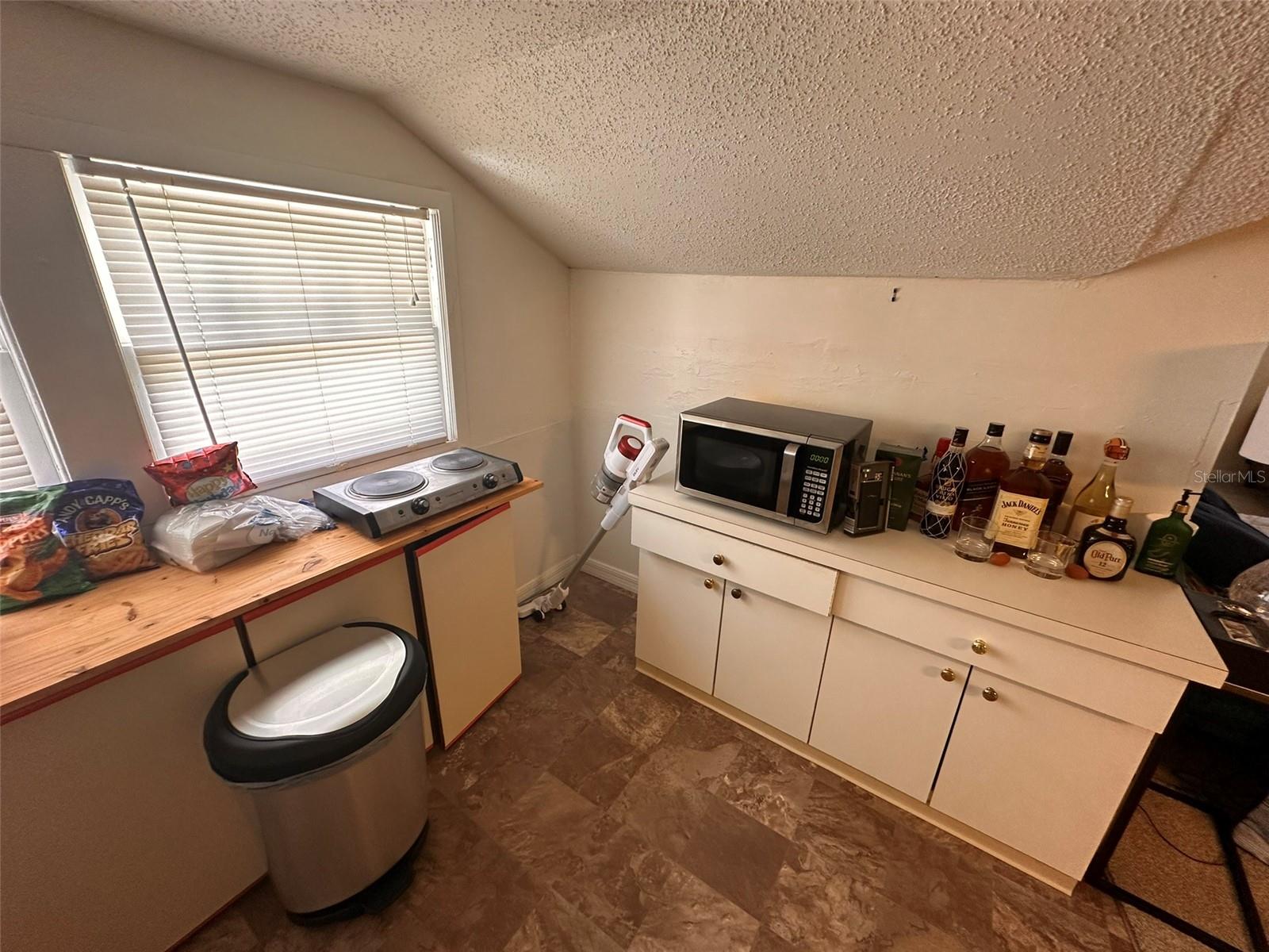 Image 10 of 12 For 233 Pennsylvania Avenue