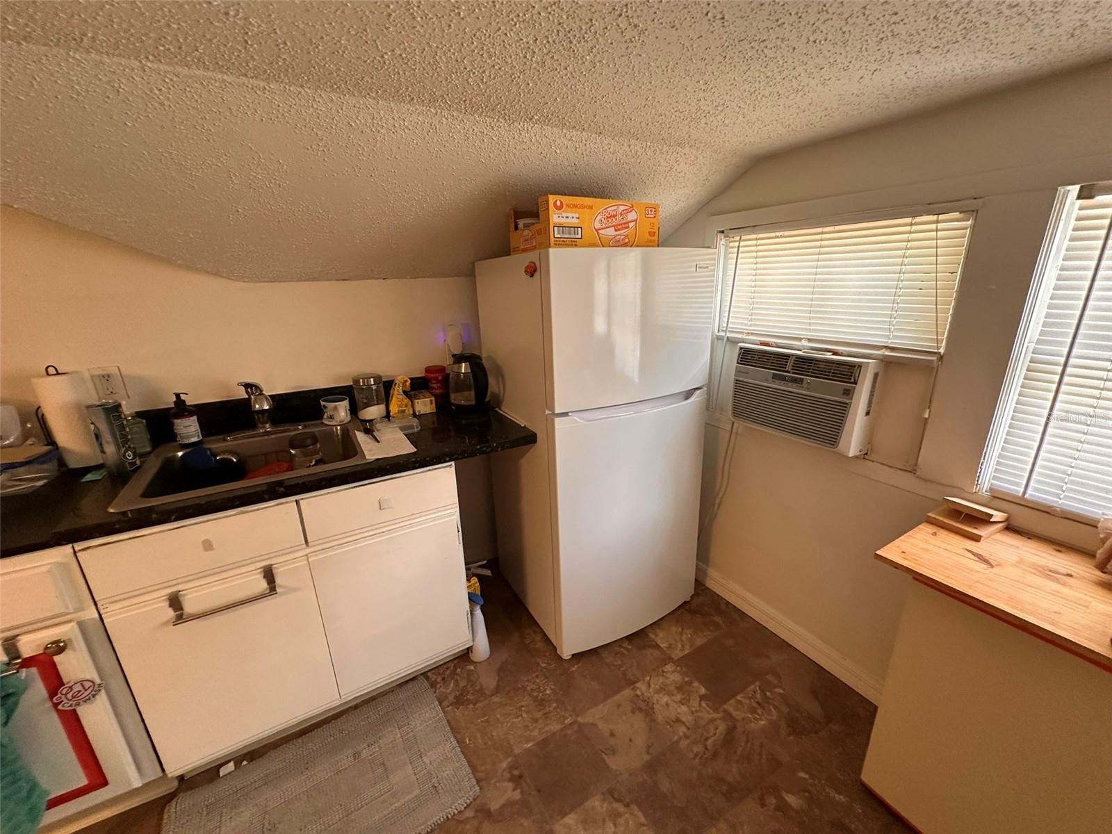 Image 11 of 12 For 233 Pennsylvania Avenue