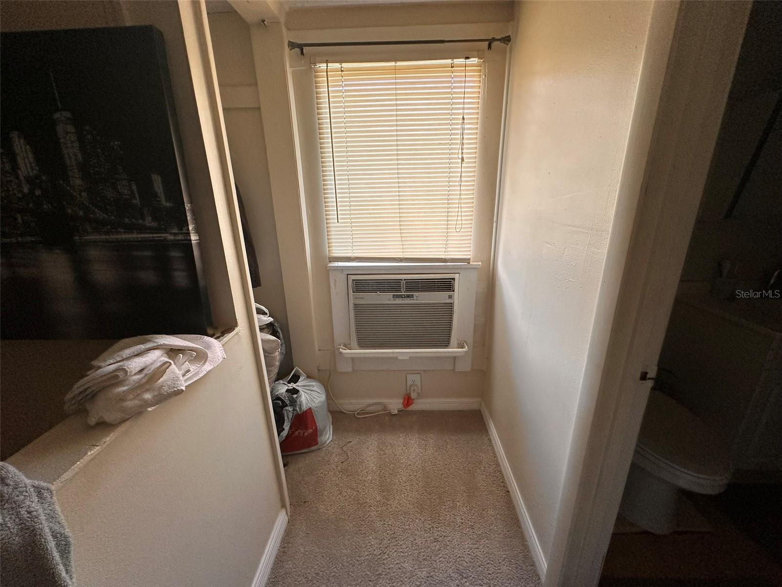 Image 6 of 12 For 233 Pennsylvania Avenue