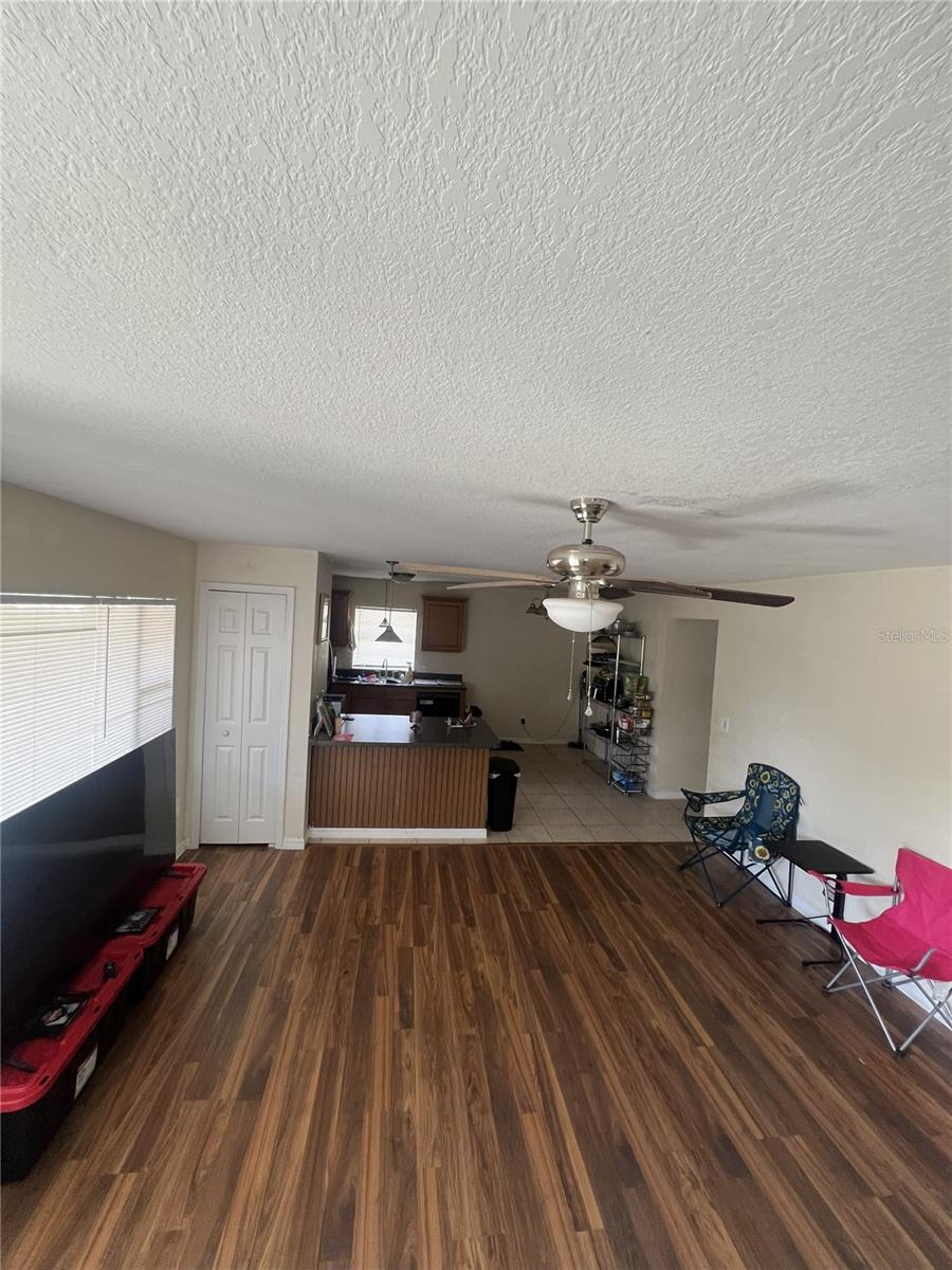 Image 13 of 23 For 102 Lullwater Street