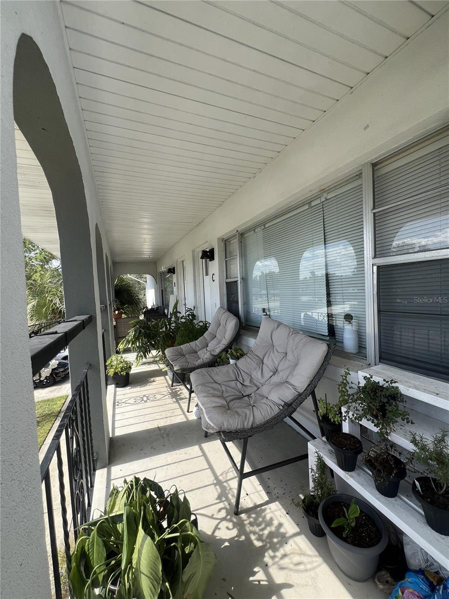 Image 17 of 23 For 102 Lullwater Street