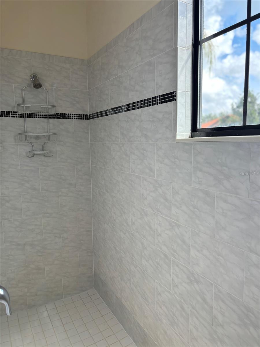 Image 45 of 63 For 174 Verde Way