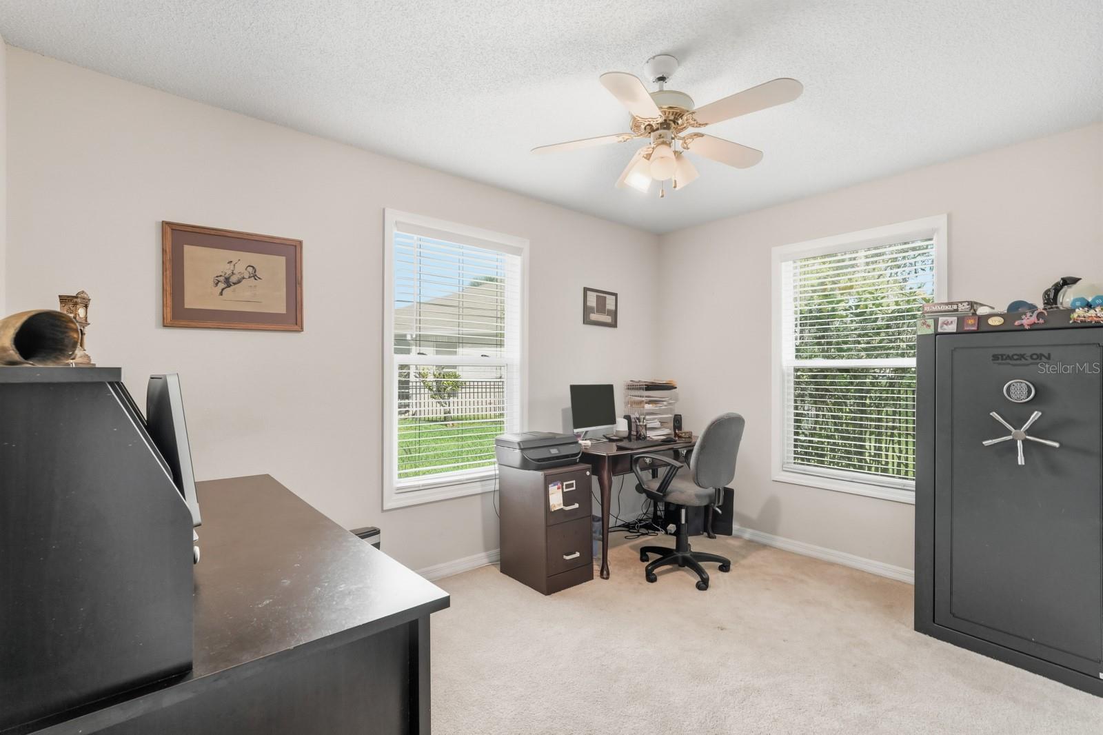 Image 31 of 52 For 2 Silver Lake Way