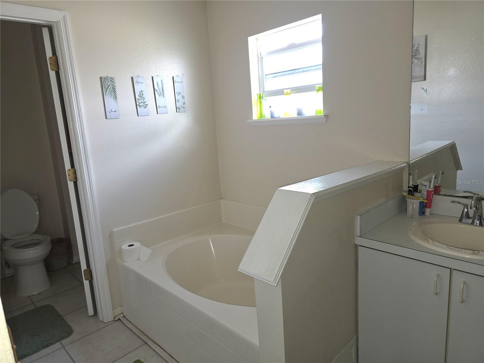 Image 23 of 44 For 1778 Baldock Court