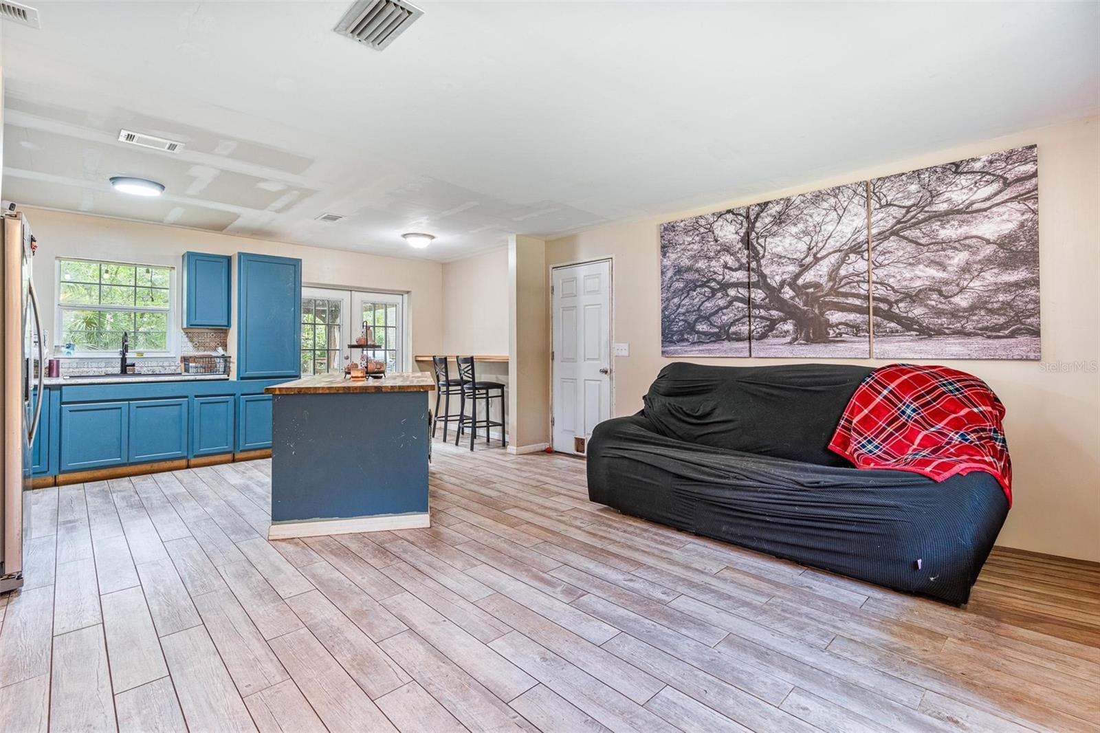 Image 18 of 38 For 2841 Belinda Drive