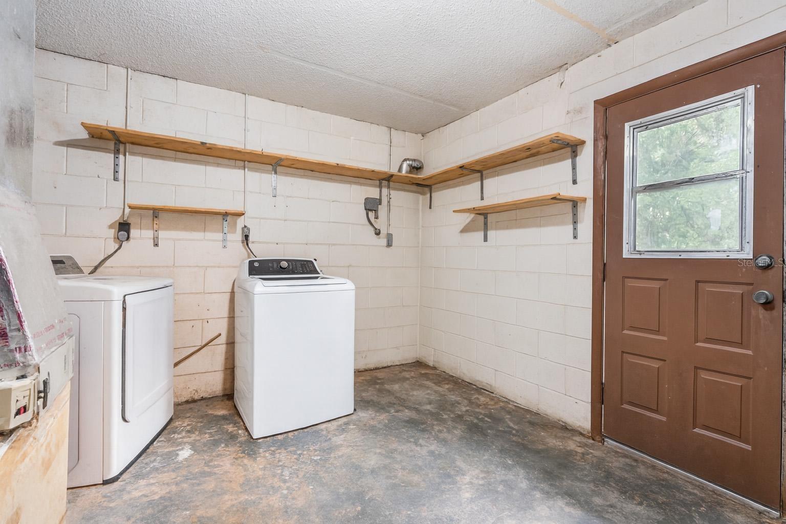 Image 29 of 38 For 2841 Belinda Drive