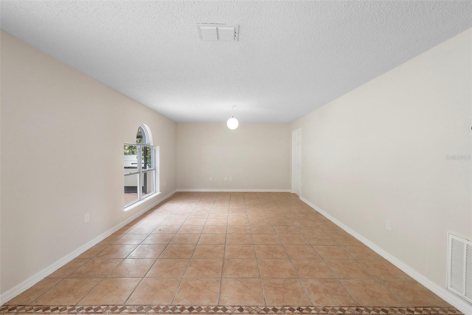 Image 35 of 71 For 1101 Cambourne Drive