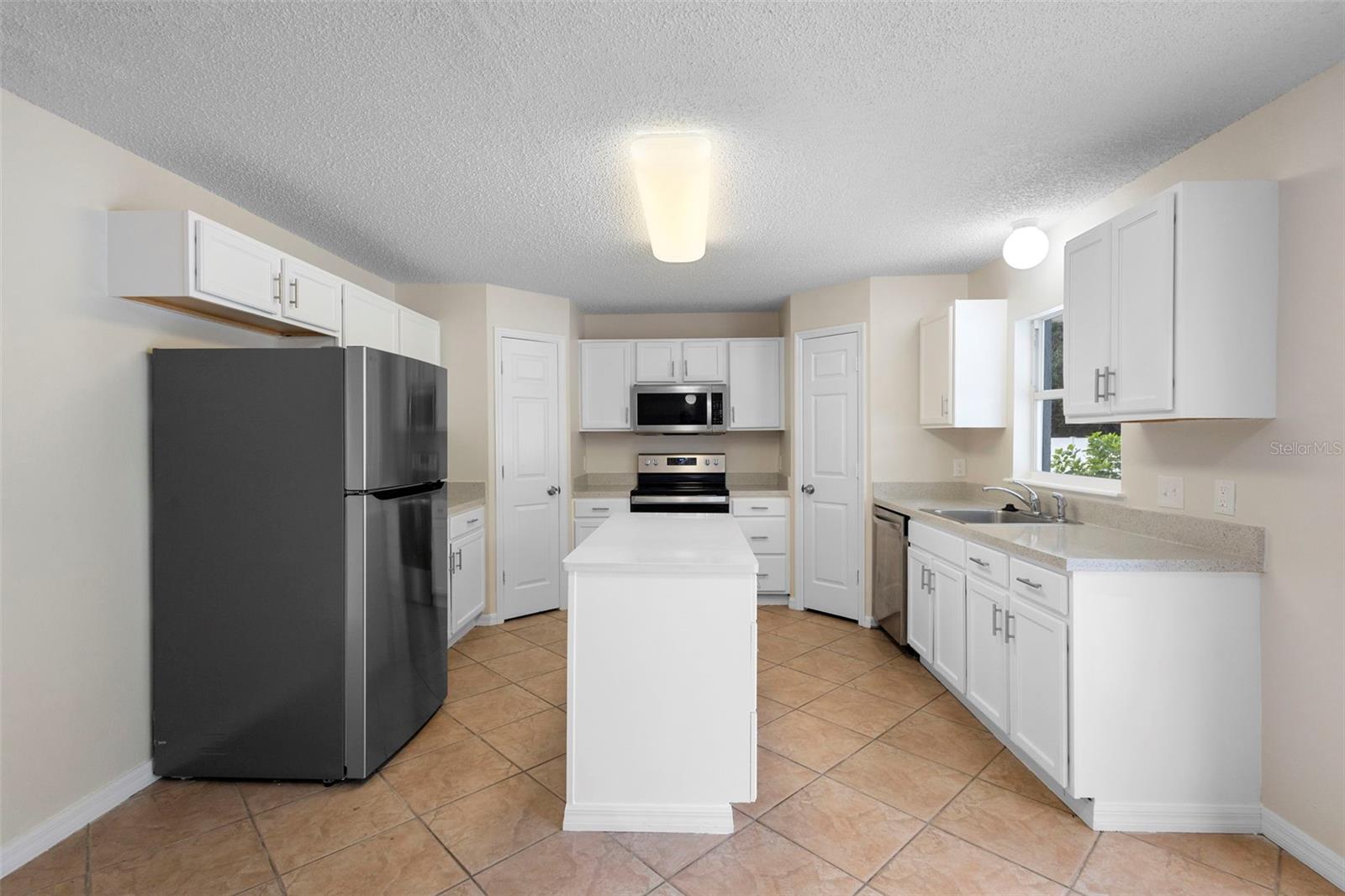 Image 39 of 71 For 1101 Cambourne Drive