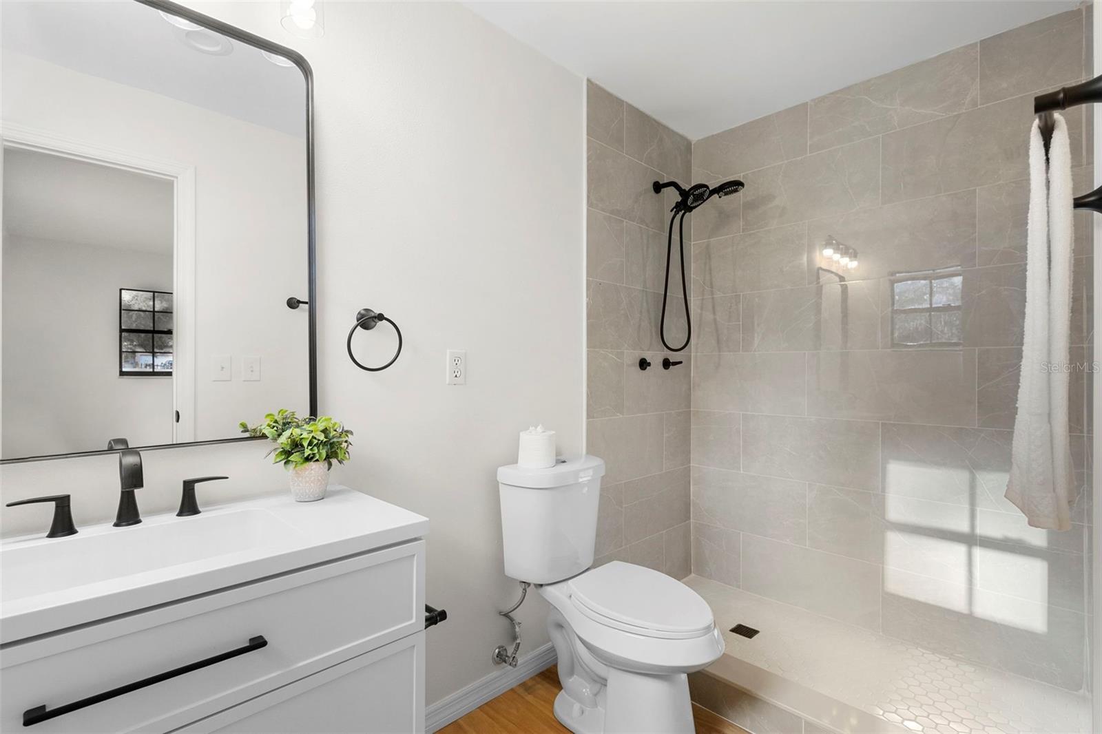 Image 13 of 25 For 1296 Lemon Street