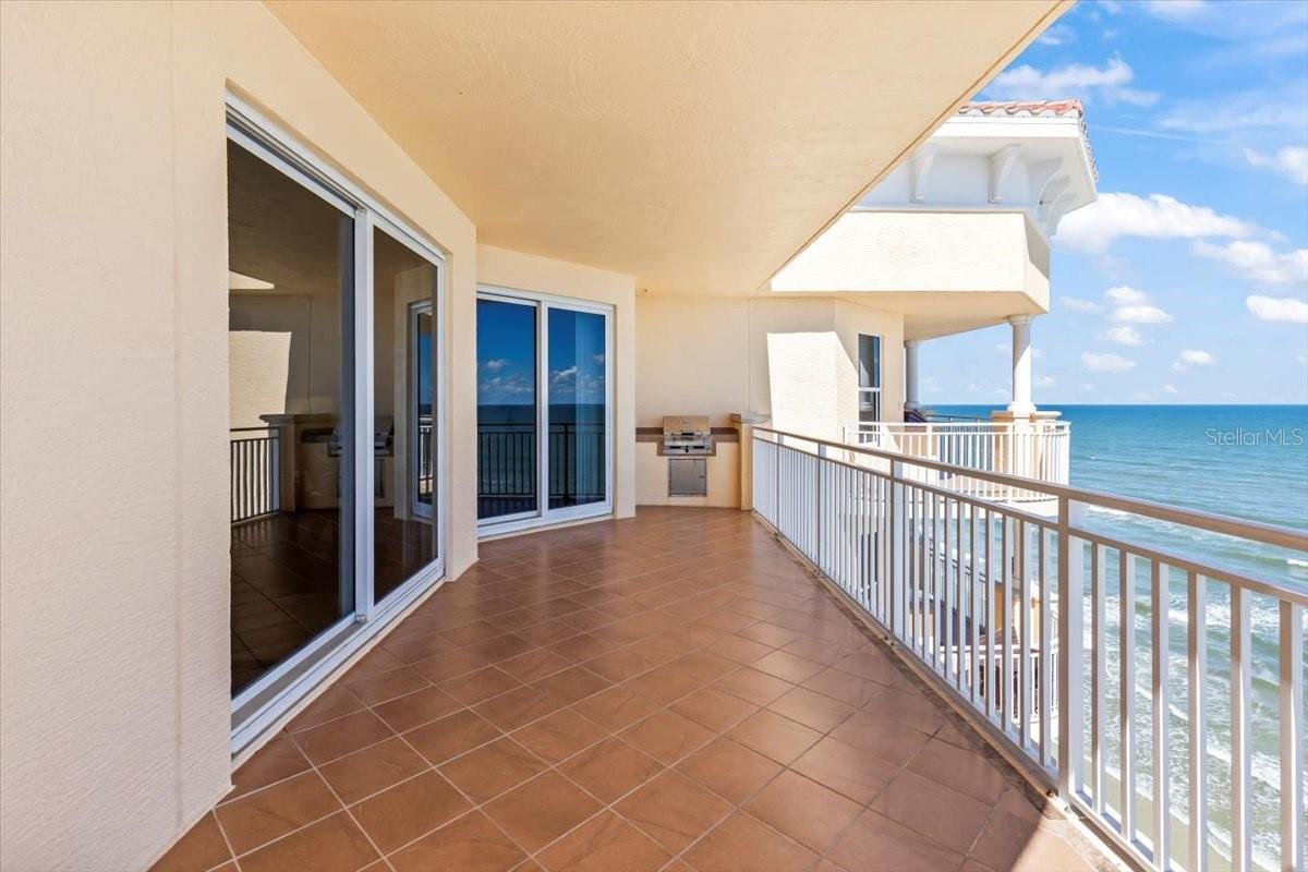 Image 6 of 62 For 2515 Atlantic Avenue 1107