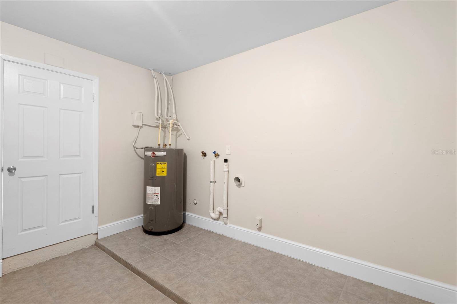 Image 39 of 43 For 1691 Beasley Drive