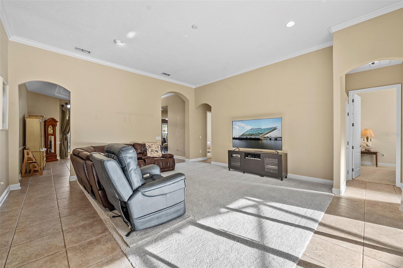 Image 19 of 97 For 1015 Parasol Place