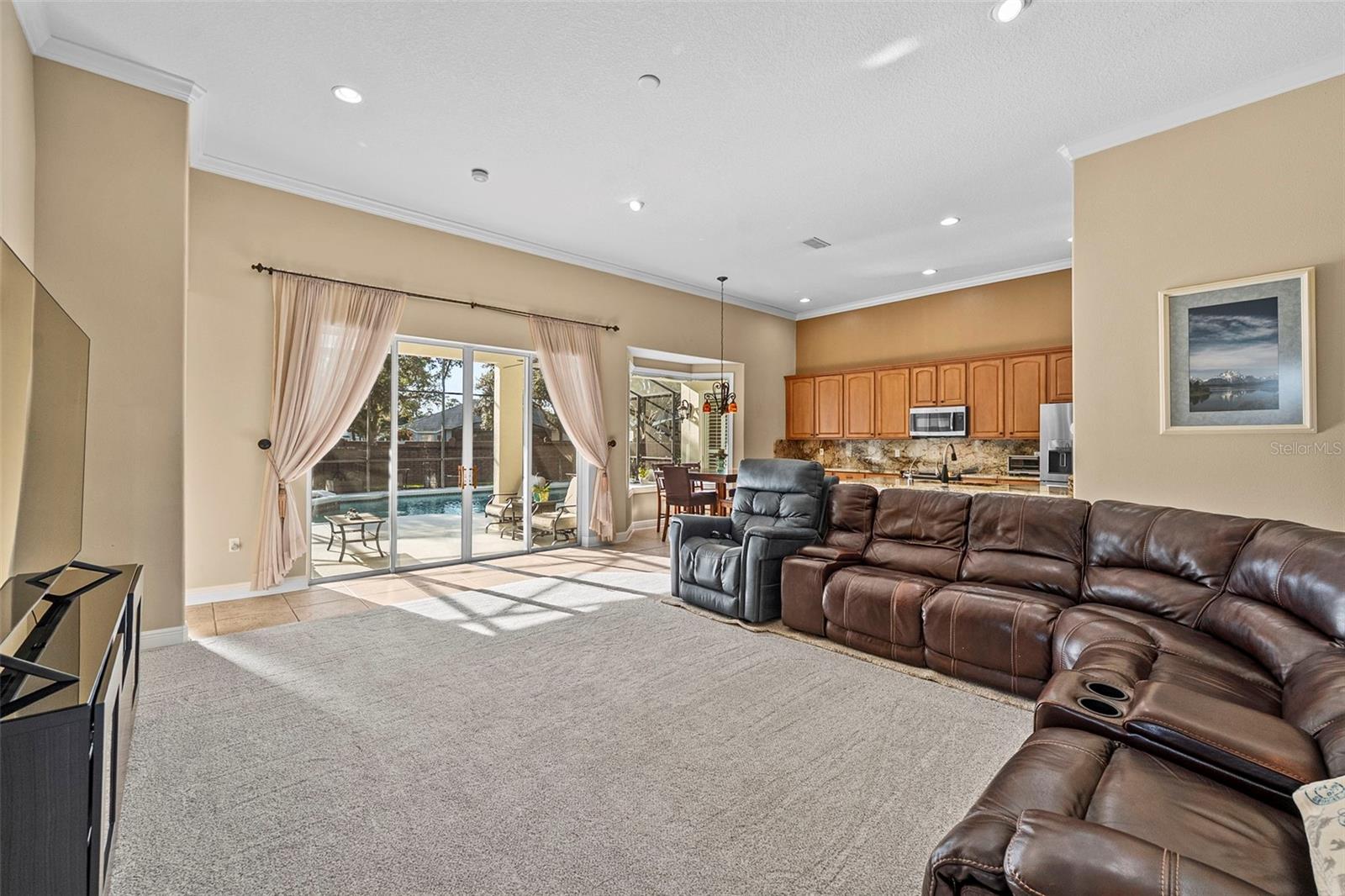 Image 20 of 97 For 1015 Parasol Place