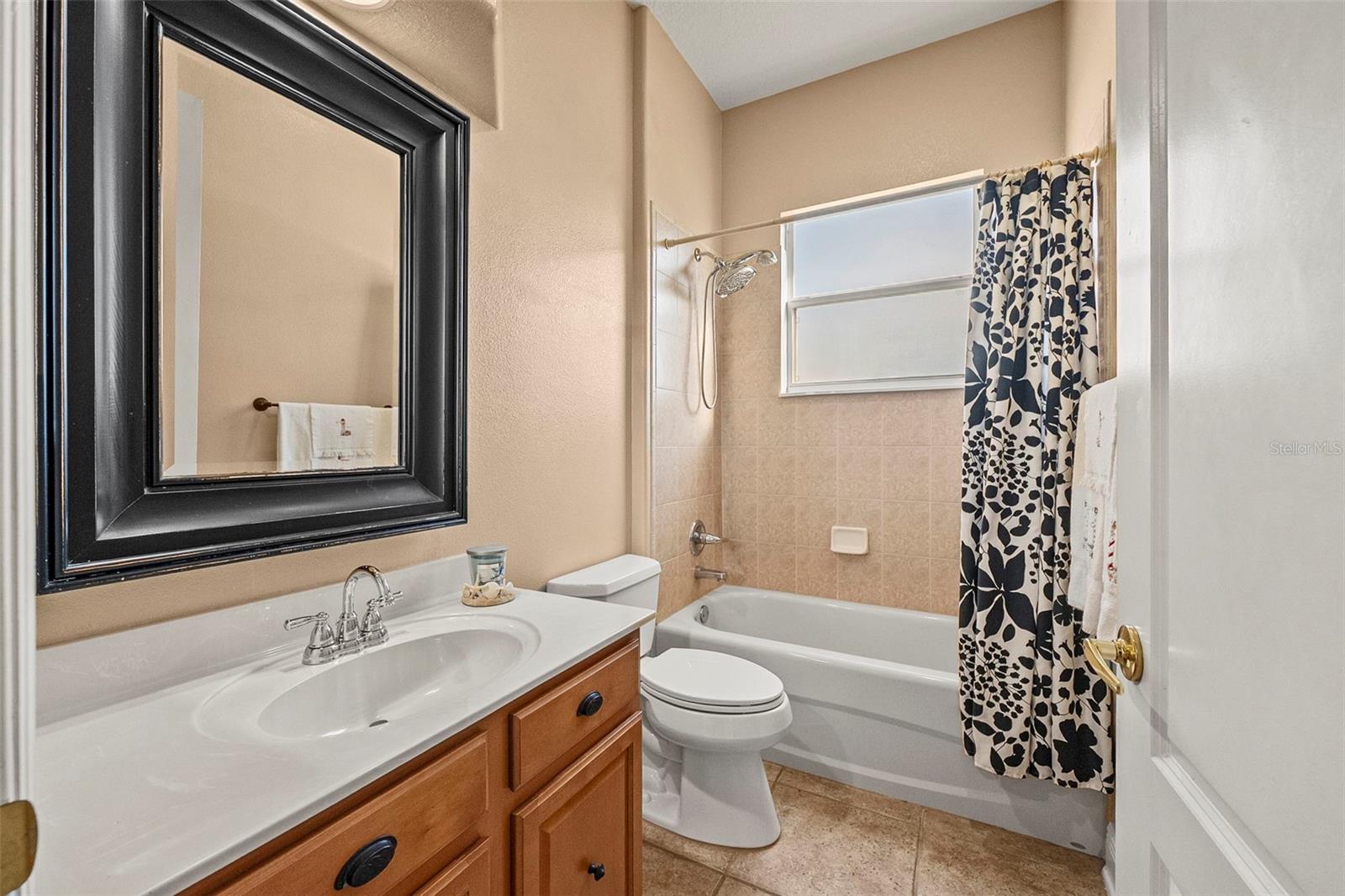 Image 43 of 97 For 1015 Parasol Place