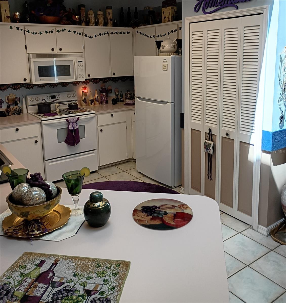 Image 13 of 40 For 564 Central Avenue