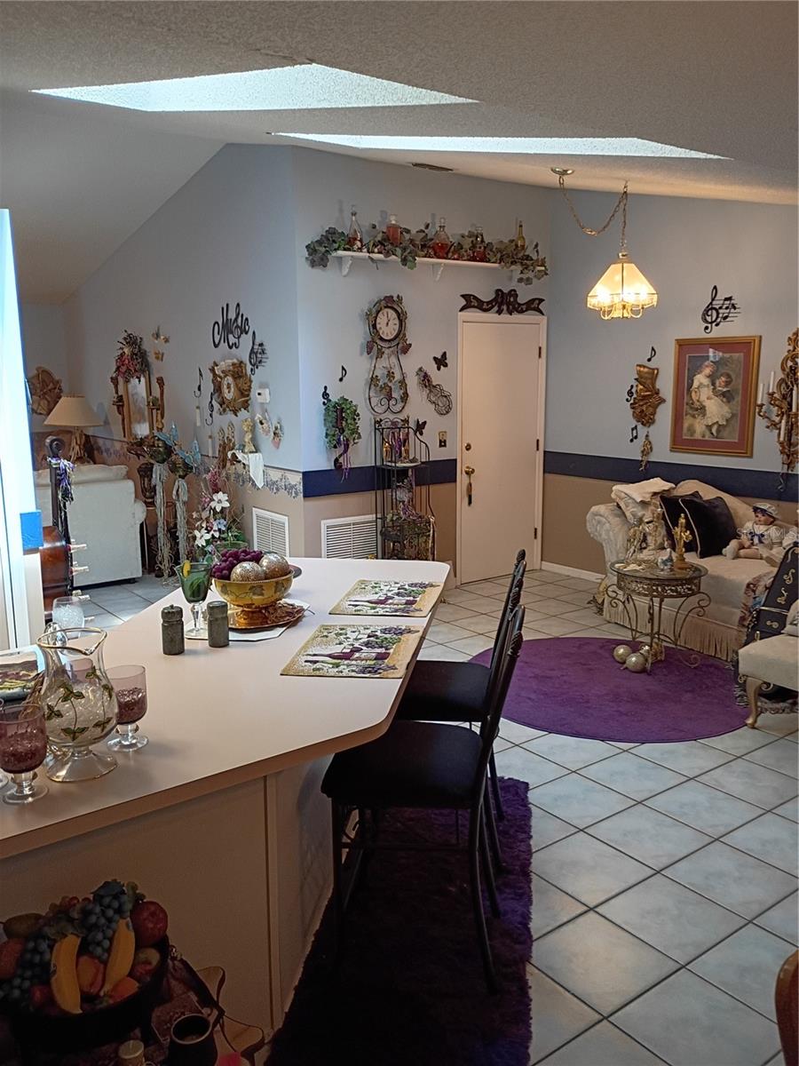 Image 14 of 40 For 564 Central Avenue