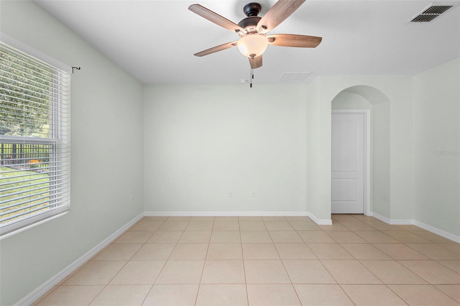 Image 28 of 45 For 309 Charles Drive